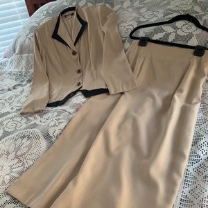 R & D Dress Ltd 2 pc. Suit